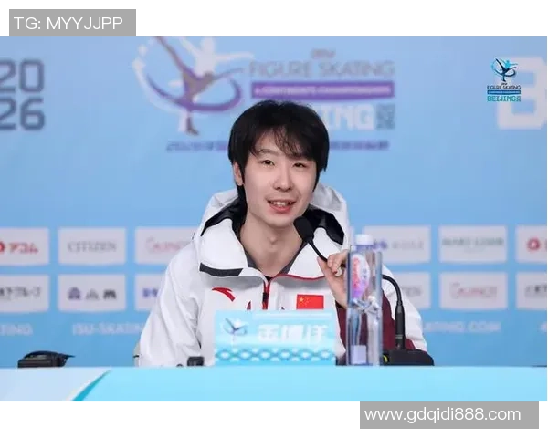 中国花滑“小双人”总决赛取佳绩包办青年组冠亚军